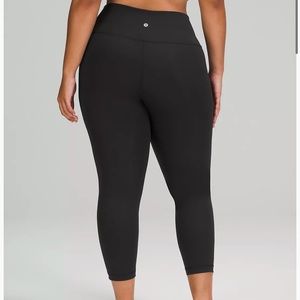 NEW WITH TAGS- Lululemon Wunder Under 23”, Black, size 6